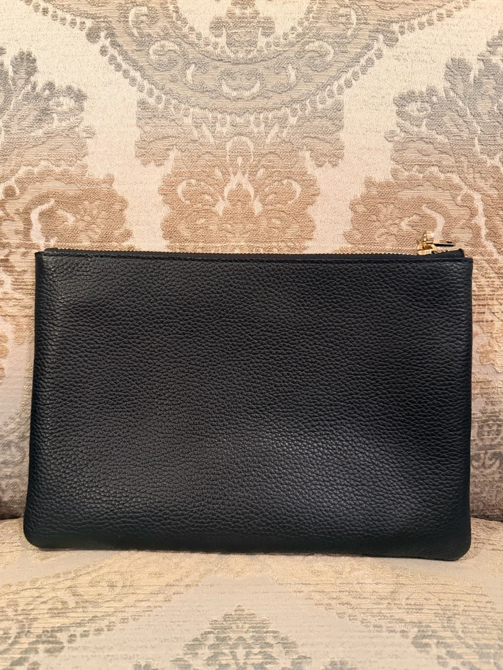 Kate Spade (LARGE!)Jackson Street Finley Black Leather Wristlet Clutch pouch